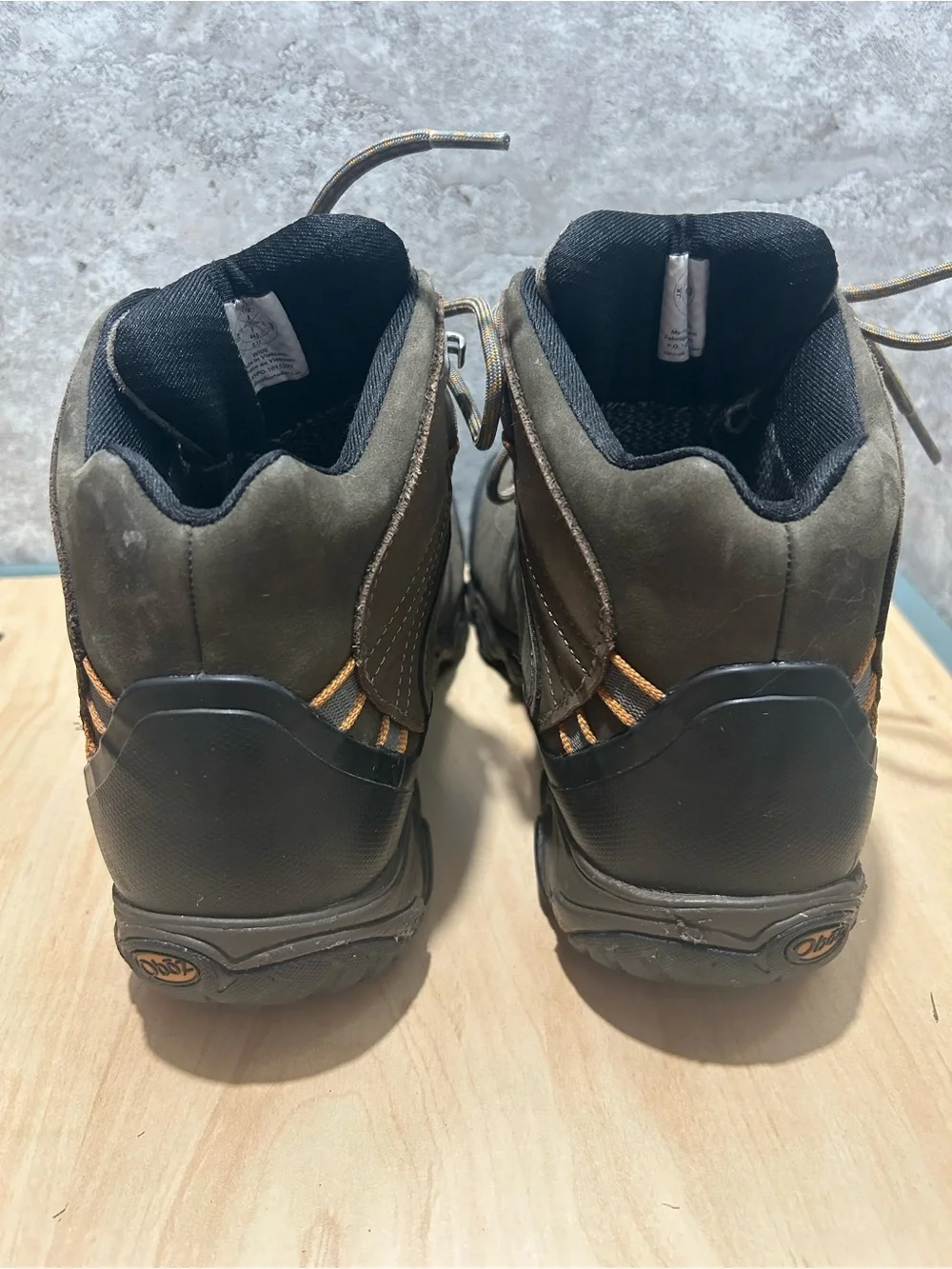 Oboz Bridger Mid Waterproof Hiking Boots men’s size 11